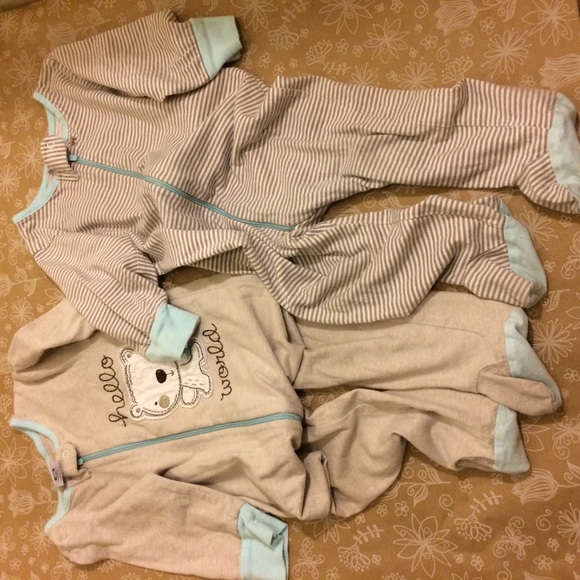 [gerber] bundle of Six footies bodysuit 6-9M - Picture 4 of 8